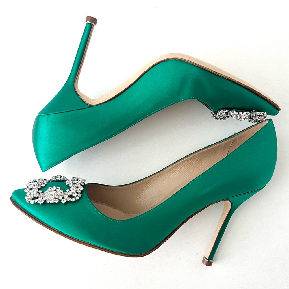 Manolo Blahnik Green Heels with Embellished Buckle - Picture 5 of 14